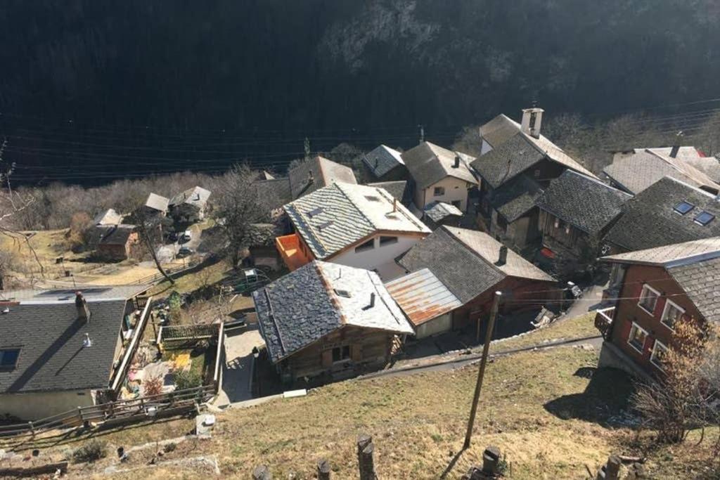 La Cabane De L'Homme Tranquille Le Tretien エクステリア 写真